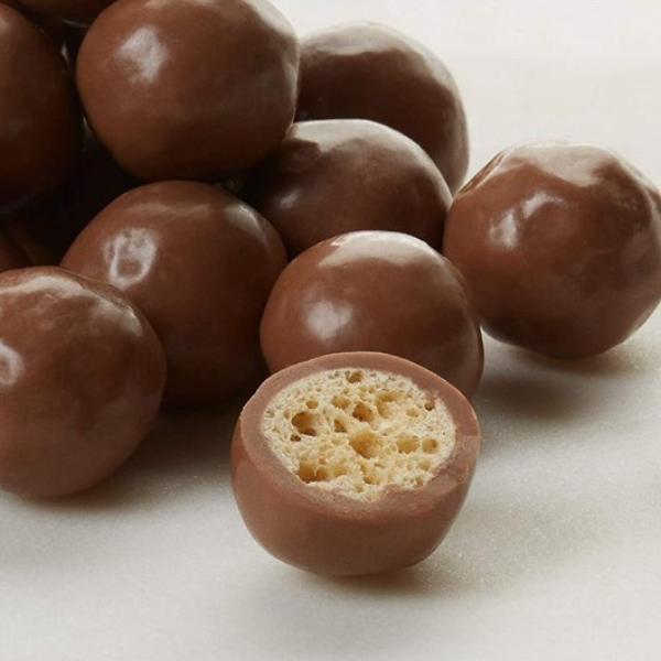 Maltesers Milk Chocolate 25 x 37g | Crunchy Malted Honeycomb Centers | Smooth Milk Chocolate Snack | Party & Office Treats