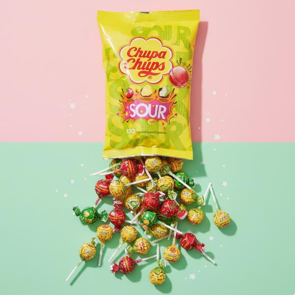Chupa Chups Sour Lollipops 120 Pack | Assorted Tangy Fruity Flavours | Party Bags, Office Treats & Share-Friendly Candy Bulk Pack